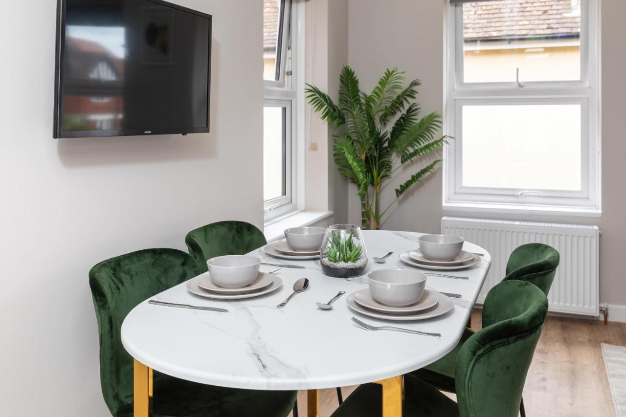 Ocean Apartments, Apartment 1 - Bright And Modern 1 Bedroom Apartment Литлхемптон Экстерьер фото